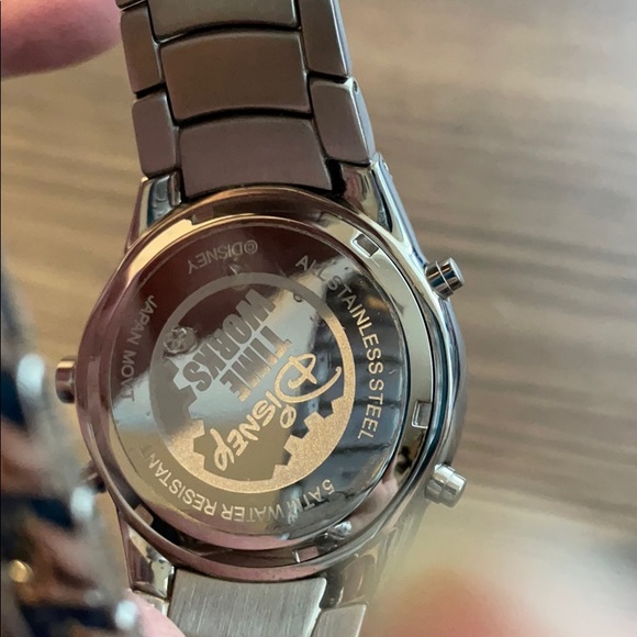 Disney Mickey Mouse Watch - Picture 3 of 4